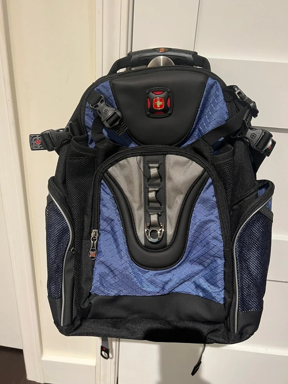 SwissGear Blue and Black Men's Backpack - SwissGear